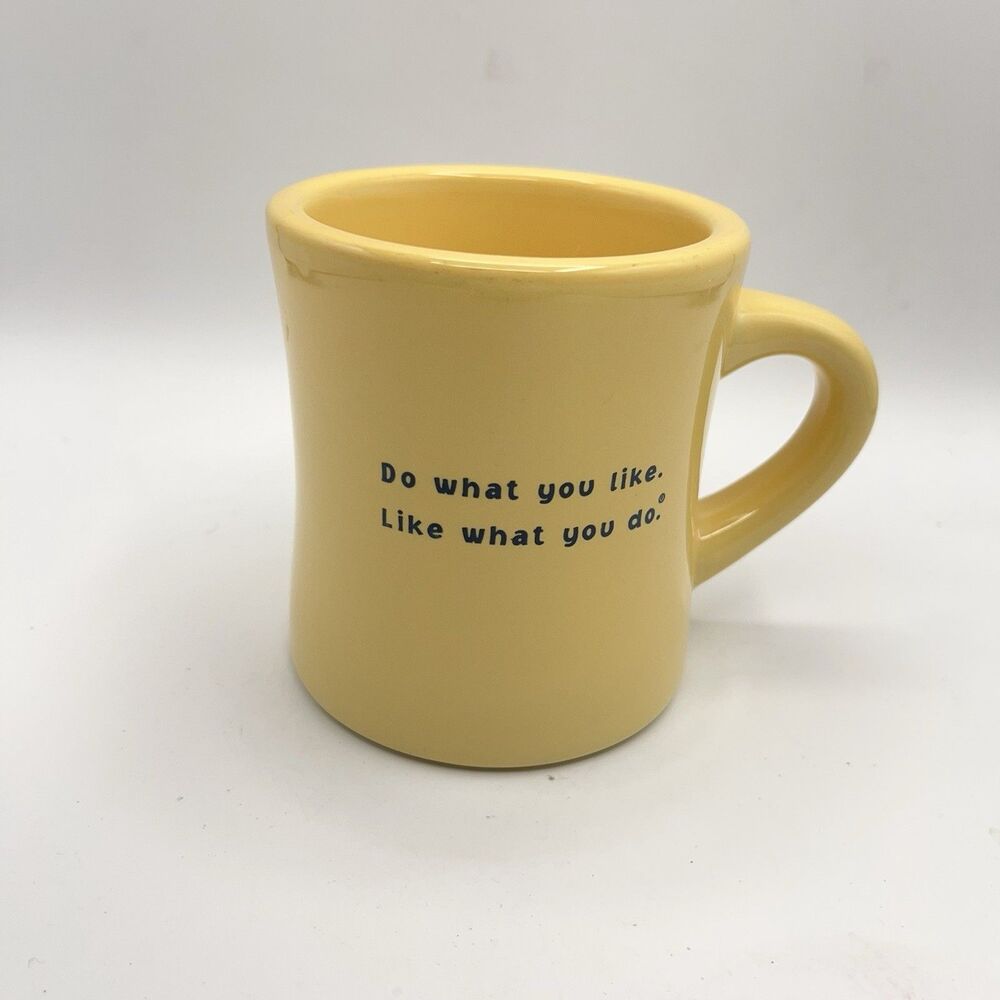 LIFE IS GOOD Yellow Coffee Cup Mug Jake Guy Relaxed in Adirondack Chair 12 oz. - Picture 4 of 9